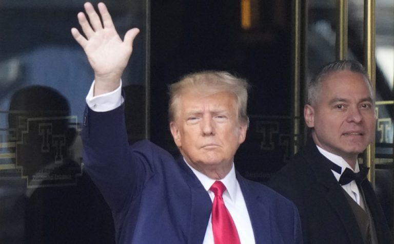 Trump publica nas redes sociais mapa em que Canadá aparece como parte dos EUA