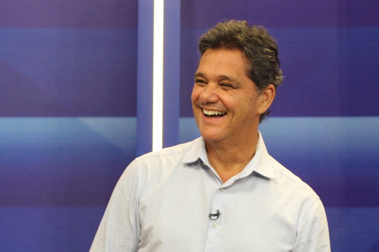 Vice-governador se movimenta de olho em 2026