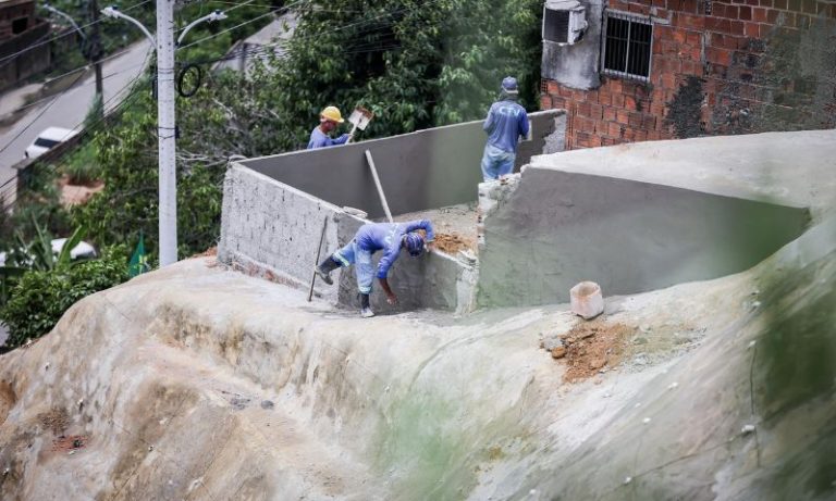 Chuvas no Recife: maior volume da história em fevereiro mantém cidade em alerta