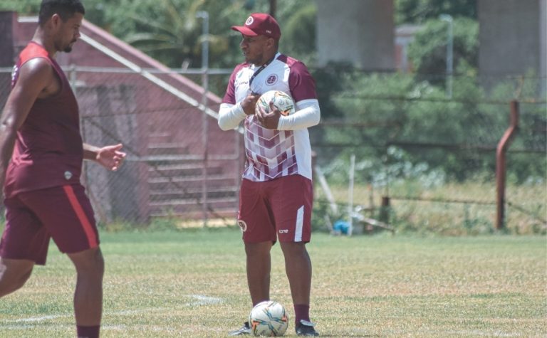 Desportiva bate o Jaguaré e segue na caça ao líder do Capixabão