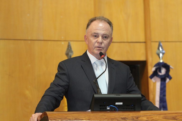 Falta uma peça no tabuleiro de Renato Casagrande