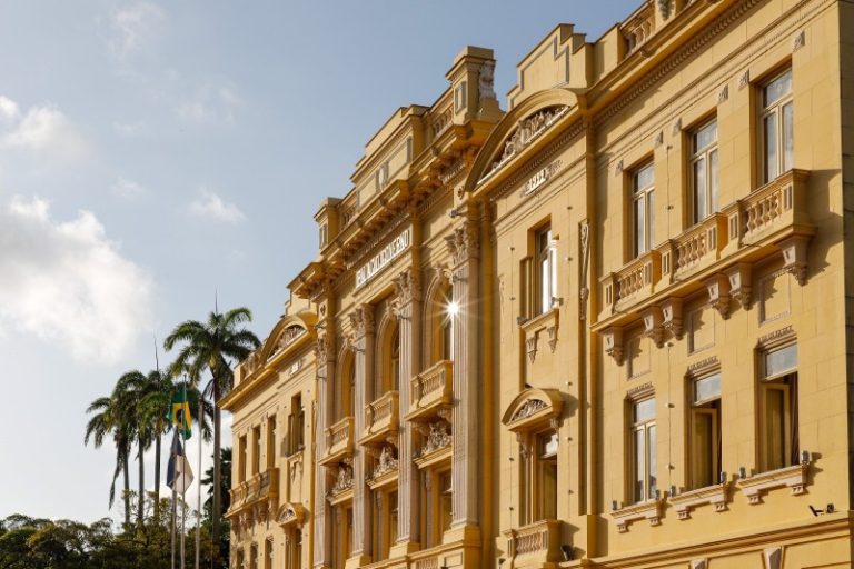 Governo de Pernambuco decreta 4 dias de ponto facultativo na semana do Carnaval