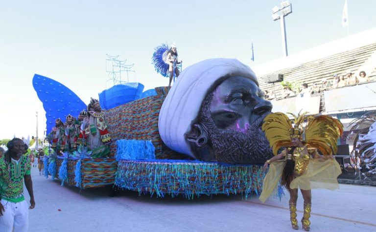 Imperatriz do Forte traz herança africana para o Carnaval