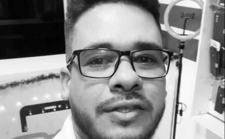 Morador se irrita com reclamação sobre infiltração e mata subsíndico no RJ