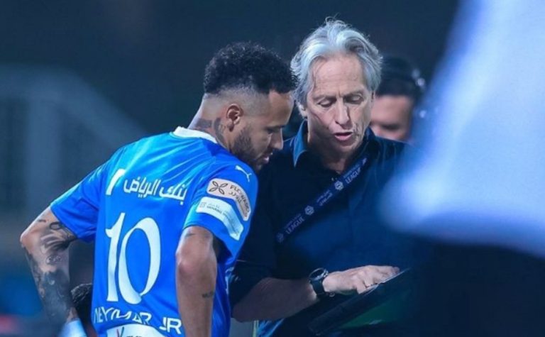 Neymar desabafa sobre fala de Jorge Jesus sobre condições físicas: ‘muito chateado’