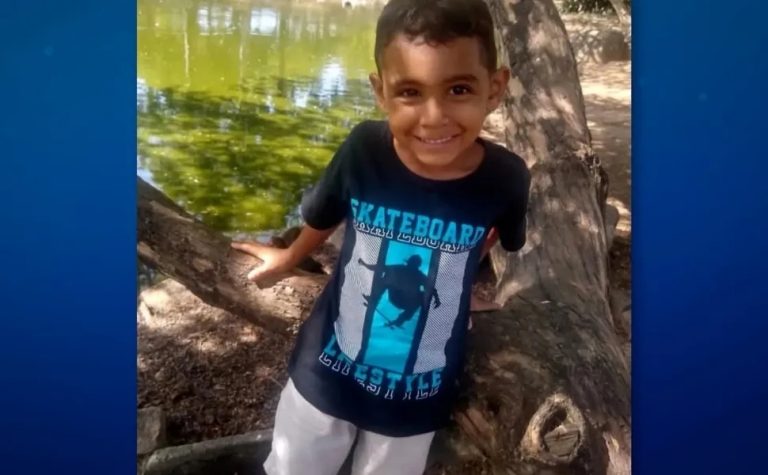 Pai disse à polícia que colocou sedativo no achocolatado do filho antes de matá-lo