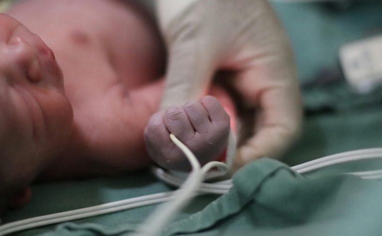 STF garante licença-paternidade só a partir de alta hospitalar