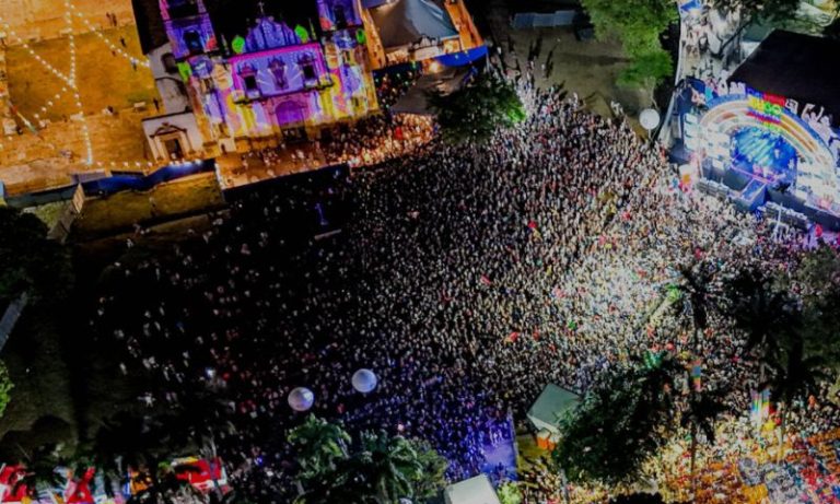 Carnaval em Olinda: Duda Beat, Luiza Sonza e mais atrações nesta segunda-feira