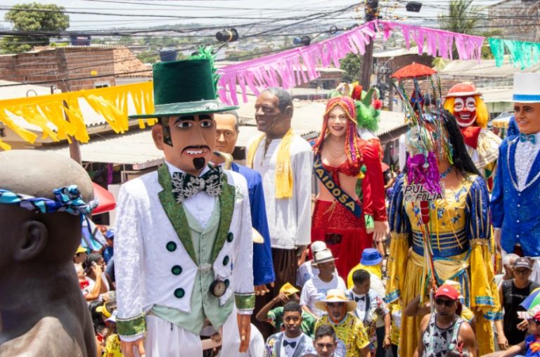 Encontro de Bonecos Gigantes de Olinda exala cultura e tradição