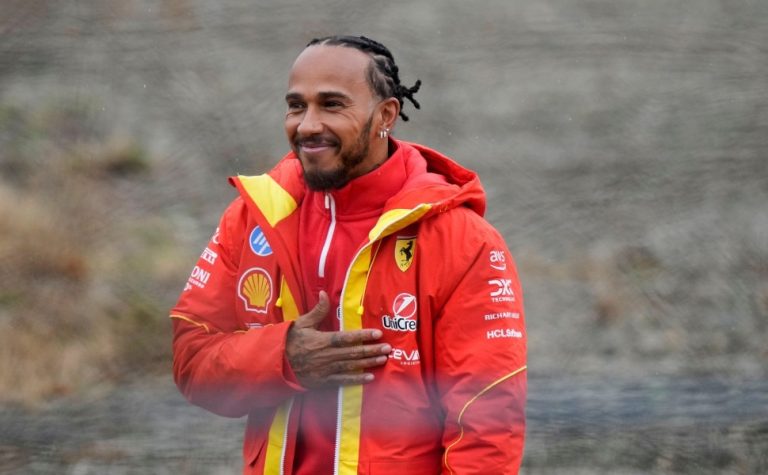F1: Hamilton e Ferrari vencem sprint pela primeira vez