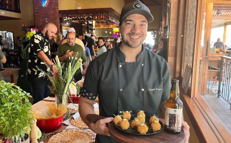 Festival Nostra Cucina reúne tombo da polenta e pisa da uva nas montanhas do ES