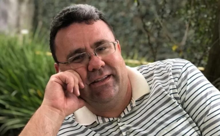 Jornalista é achado morto com sinal de estrangulamento dentro de casa no PR