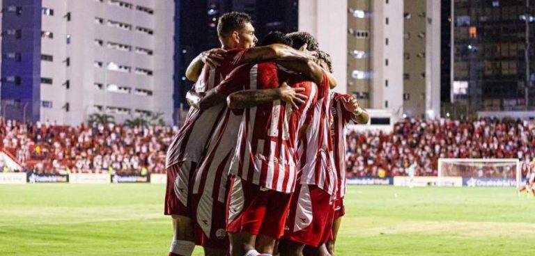 Náutico leva a melhor sobre o América (RN) nos Aflitos