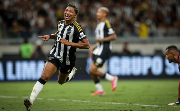 Sem Hulk, Atlético-MG goleia Manaus e vai à terceira fase da Copa do Brasil