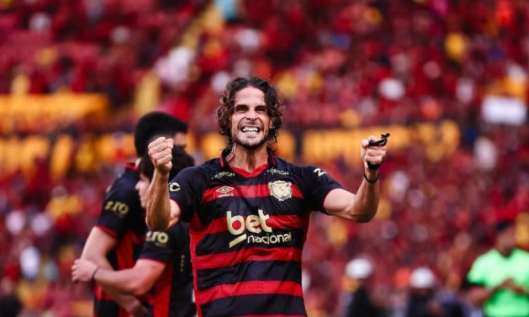 Sport vence Santa Cruz e está a um passo da final do Pernambucano