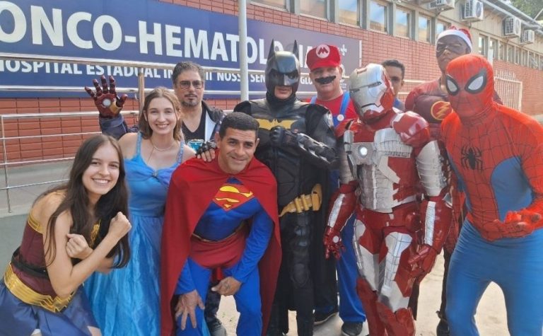 Voluntariado: super-heróis unidos para ajudar crianças com câncer