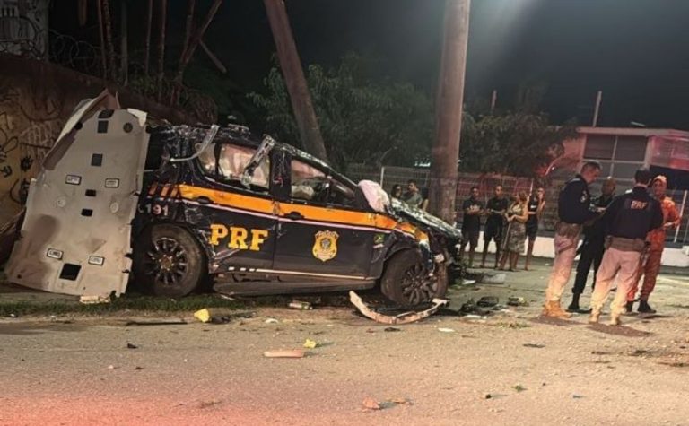 Agentes da PRF morrem após viatura se envolver em acidente durante perseguição