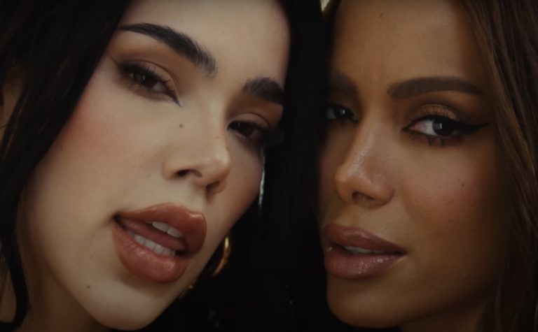 Anitta fica nua com a cantora mexicana Kenia Os em clipe de novo single