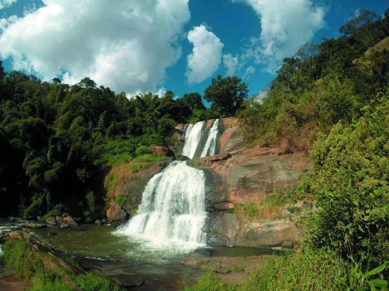 Cachoeira da Fumaça é interditada para banhistas após deslizamento