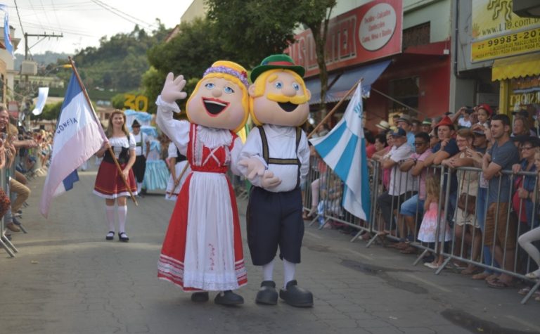Festivais de moqueca, delícias italianas e giro pela Alemanha