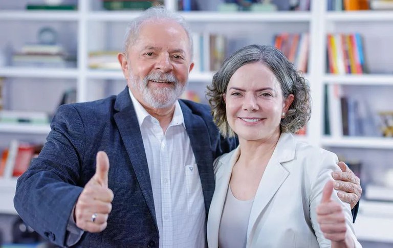Gleisi Hoffmann virá ao Estado. E Lula?