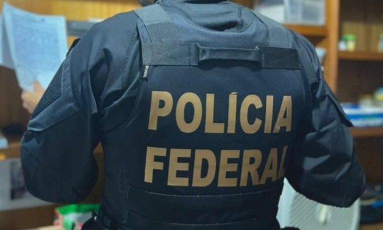 PF faz operação contra grupo suspeito de espalhar “fake news” nas eleições
