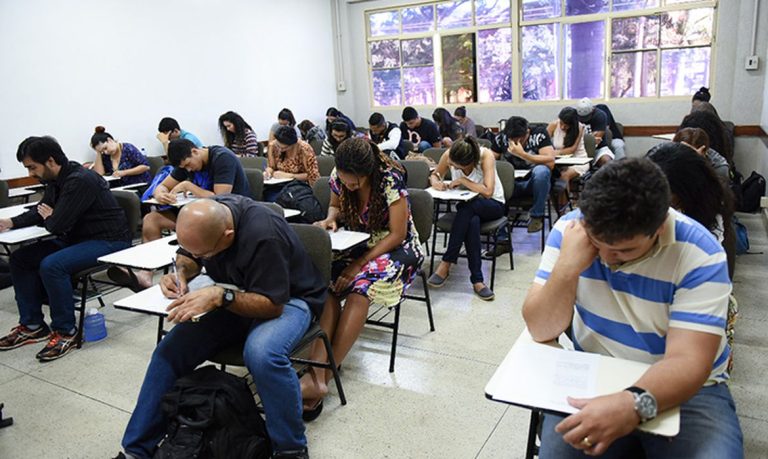 Inscrições para o Encceja 2025 terminam sexta-feira