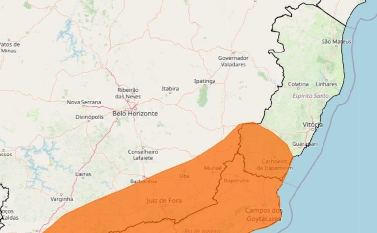 Instituto emite alerta laranja de chuva forte para 30 municípios do ES; veja lista