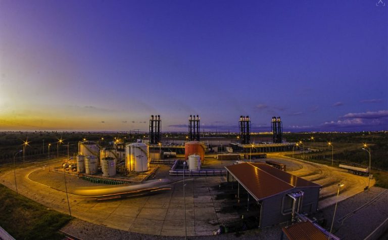 Investimentos bilionários em novas usinas, fábricas e porto do Estado