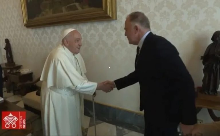 “Legado de simplicidade, compaixão e coragem”, diz Casagrande sobre morte do papa