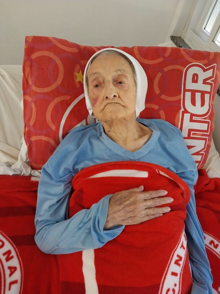 Morre brasileira considerada a pessoa mais velha do mundo
