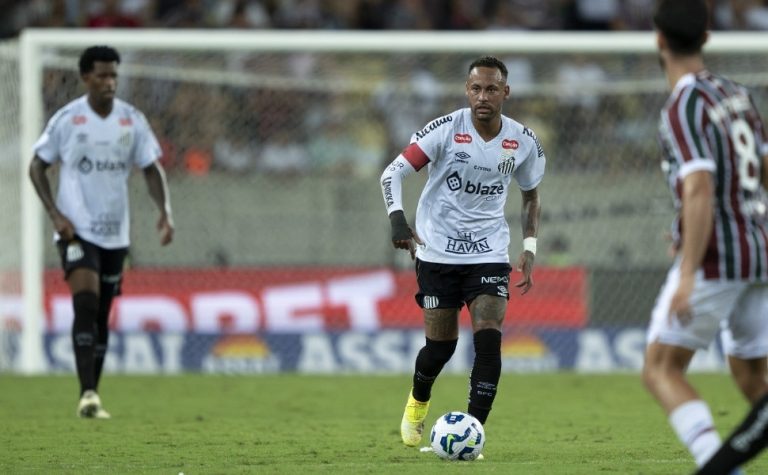 Santos vê ‘chance muito grande’ de renovar com Neymar até a Copa