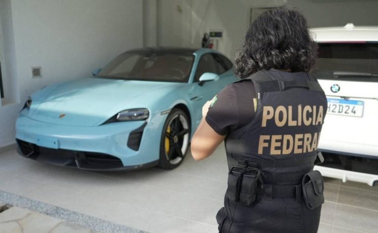 PF apreende cerca de R$ 41 mi em bens e dinheiro em operação contra fraudes no INSS