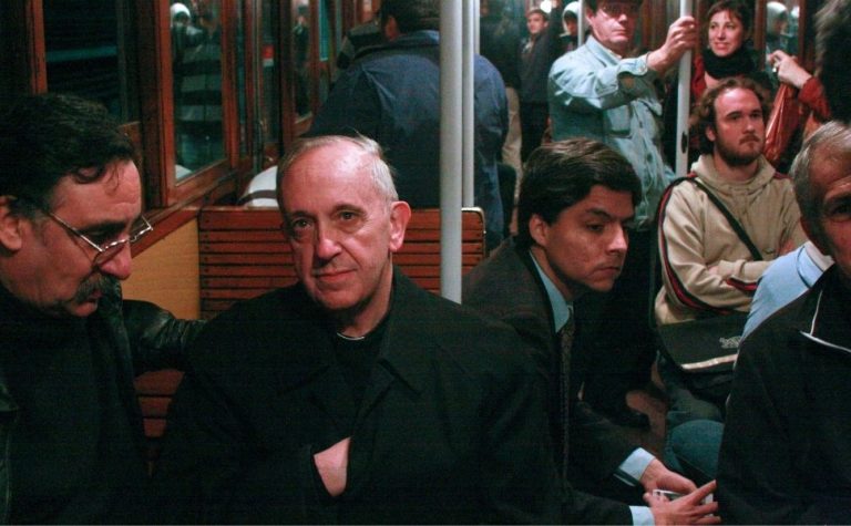 Papa Francisco escreveu sobre a morte antes da última internação; veja o texto