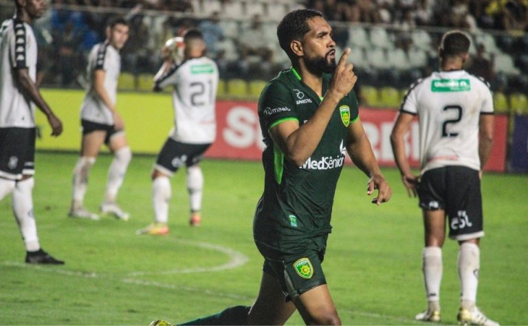 Porto vence o Rio Branco e abre vantagem na decisão do Capixabão