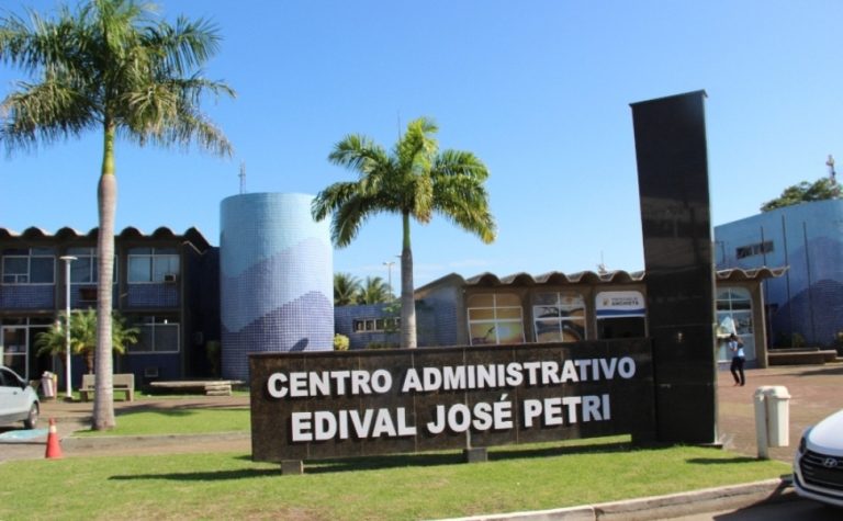 Prefeitura de Anchieta suspende licitação após decisão do Tribunal de Contas