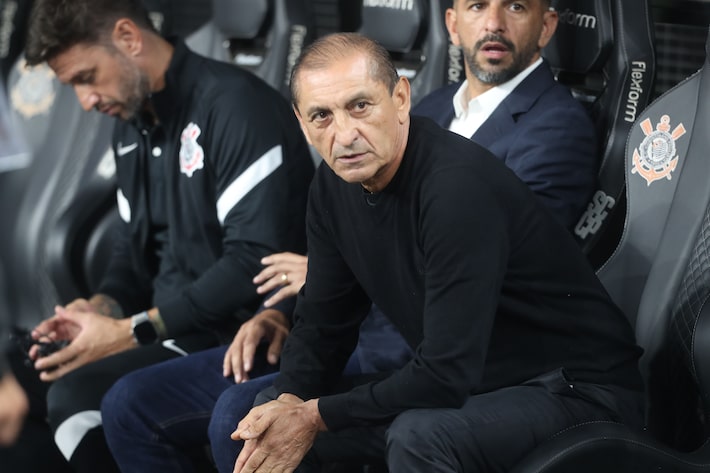 Ramón no Corinthians: argentino é o mais longevo desde Vitor Pereira