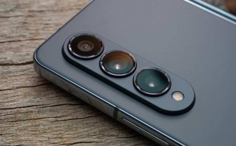 Samsung interrompe atualização após S24 apresentar bloqueio permanente