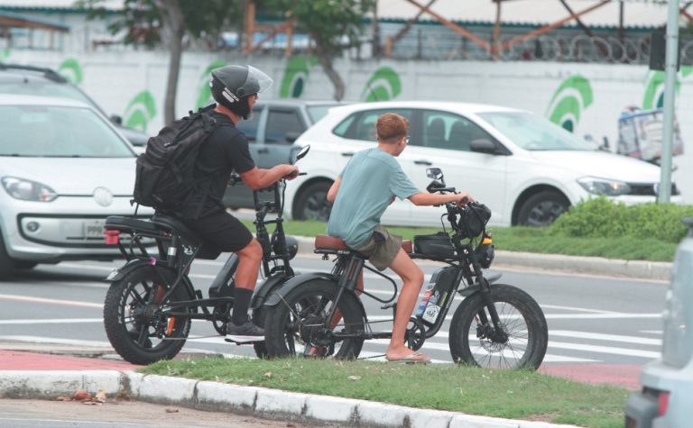 Acidentes com bicicletas elétricas preocupam médicos e polícia