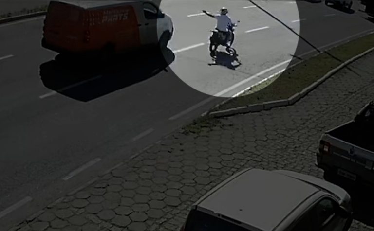 VÍDEO I Policial Militar morre em acidente na Avenida Carlos Lindemberg