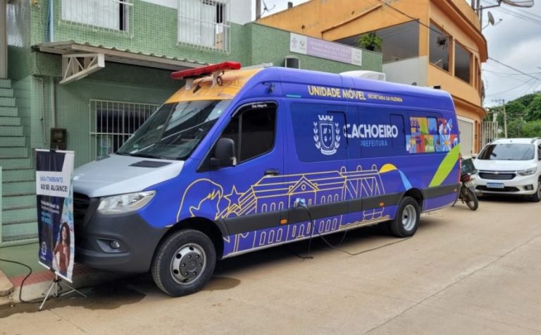 Van do IPTU percorre bairros de Cachoeiro de Itapemirim