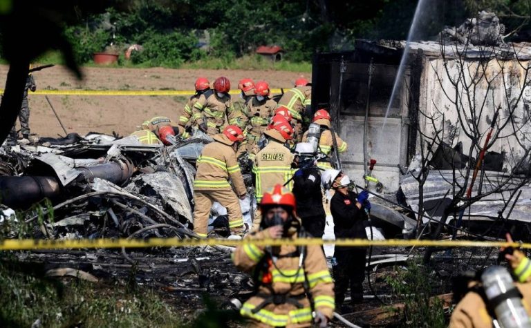 Avião militar da Coreia do Sul cai durante treinamento; 4 a bordo morrem