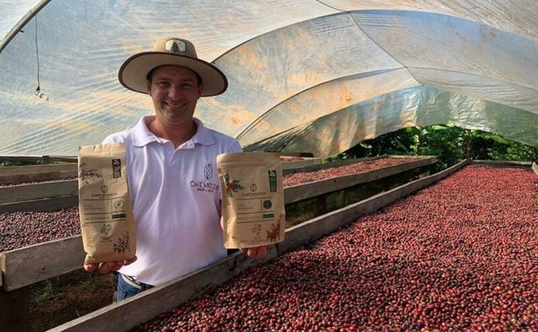 Café mais valioso no Brasil melhora salário e atrai investimento