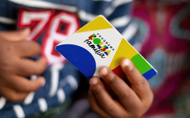 Caixa paga hoje Bolsa Família a beneficiários com NIS de final 3