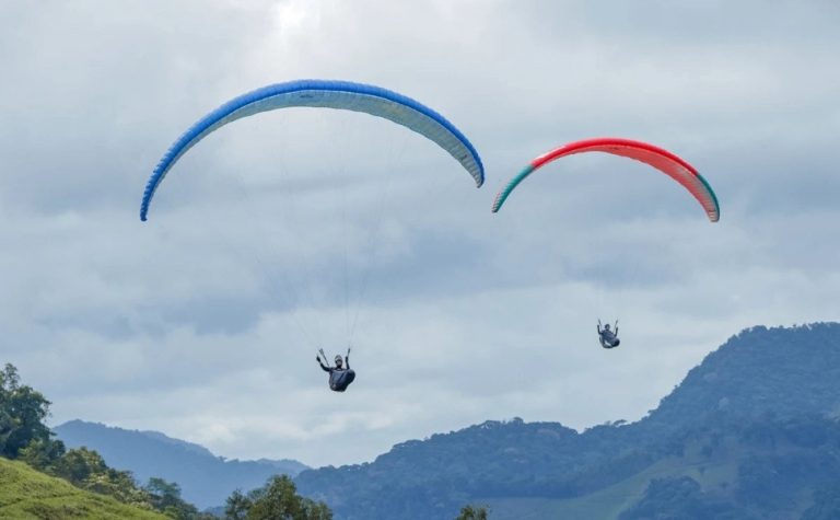 Capixaba de voo livre agita o Estado