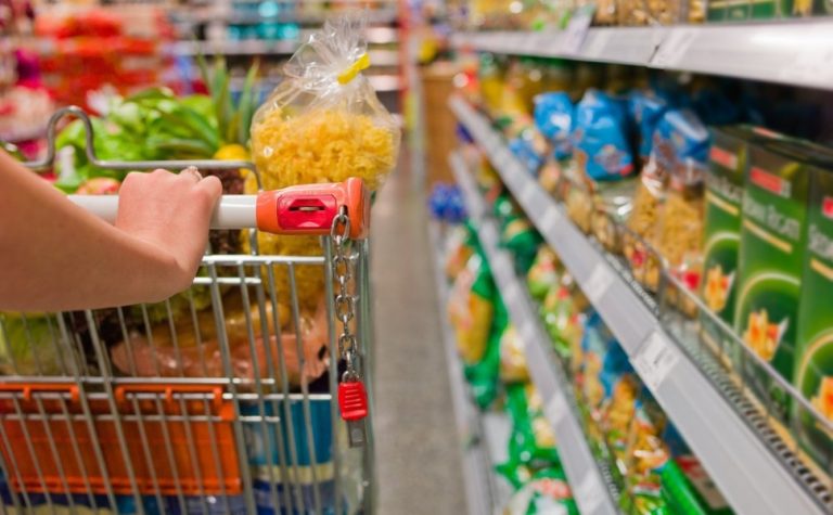 Comércio descarta fechar aos domingos no ES em meio a nova regra trabalhista