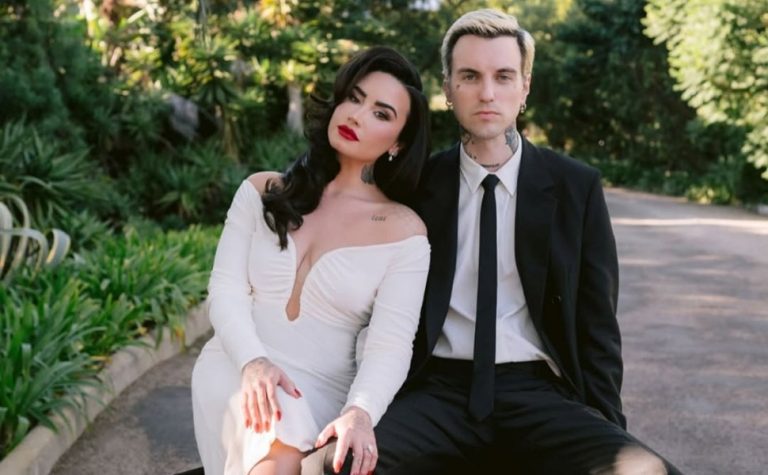 Demi Lovato se casa com o cantor Jordan Lutes na Califórnia