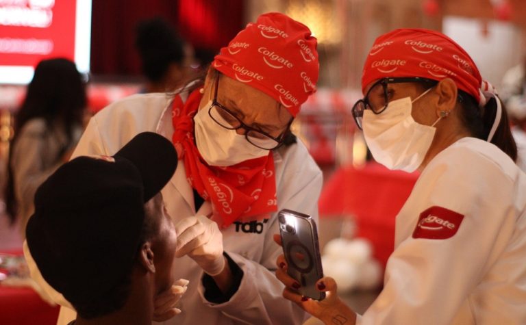 Dentistas voluntários vão selecionar jovens para tratamento de graça