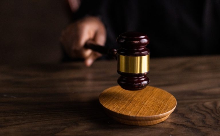 32 pais estão presos no Espírito Santo por não pagarem a pensão a filhos