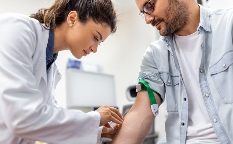 Exames de sangue que podem identificar sinais de câncer